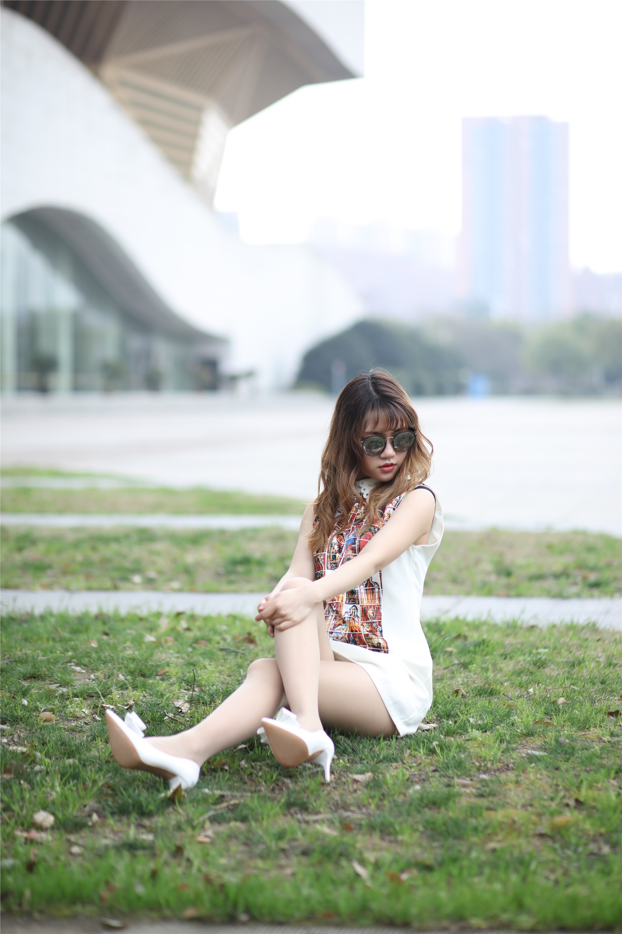 奈丝写真 NO.058 高高-坐好了，大白腿！